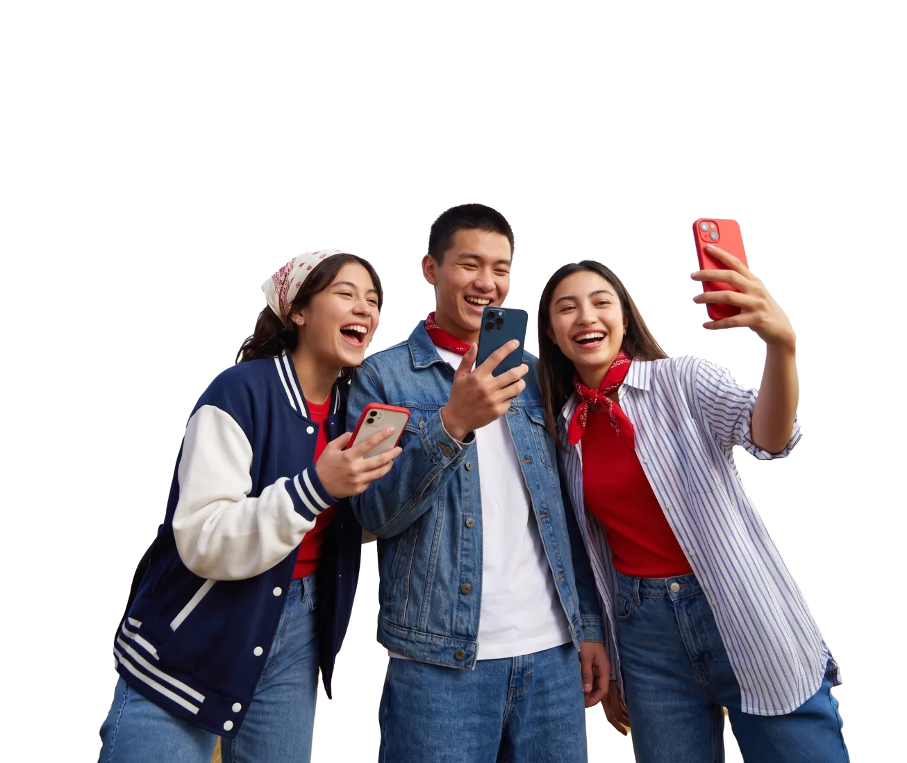 Ba bạn trẻ cùng chụp ảnh tự sướng bằng điện thoại